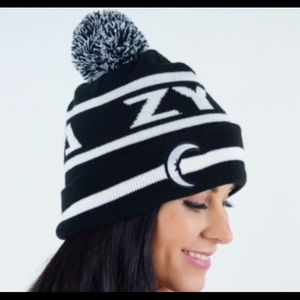 Zyia Active Pom Beanie